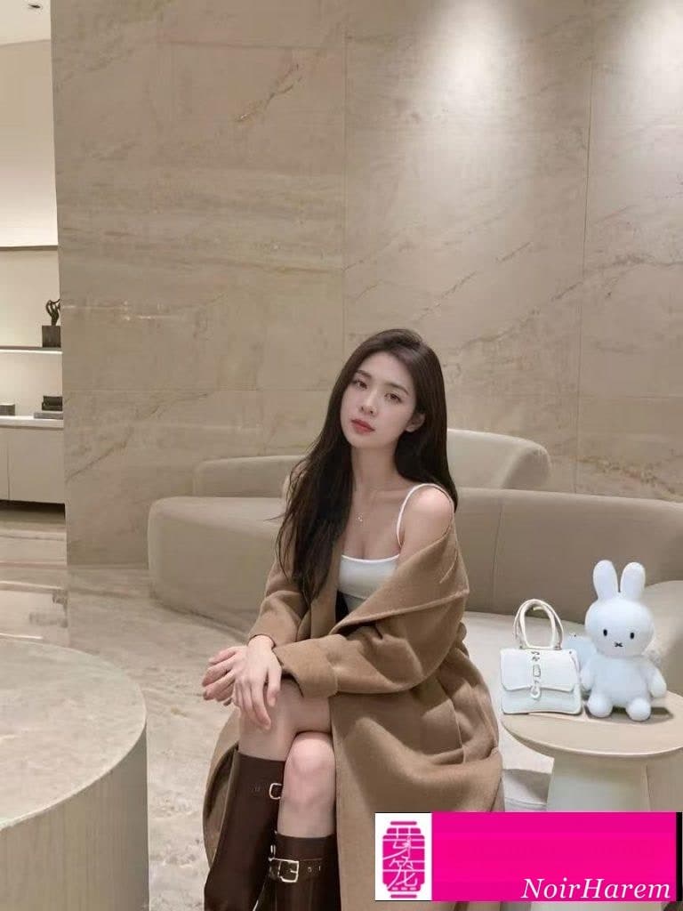 Anna VN — 4