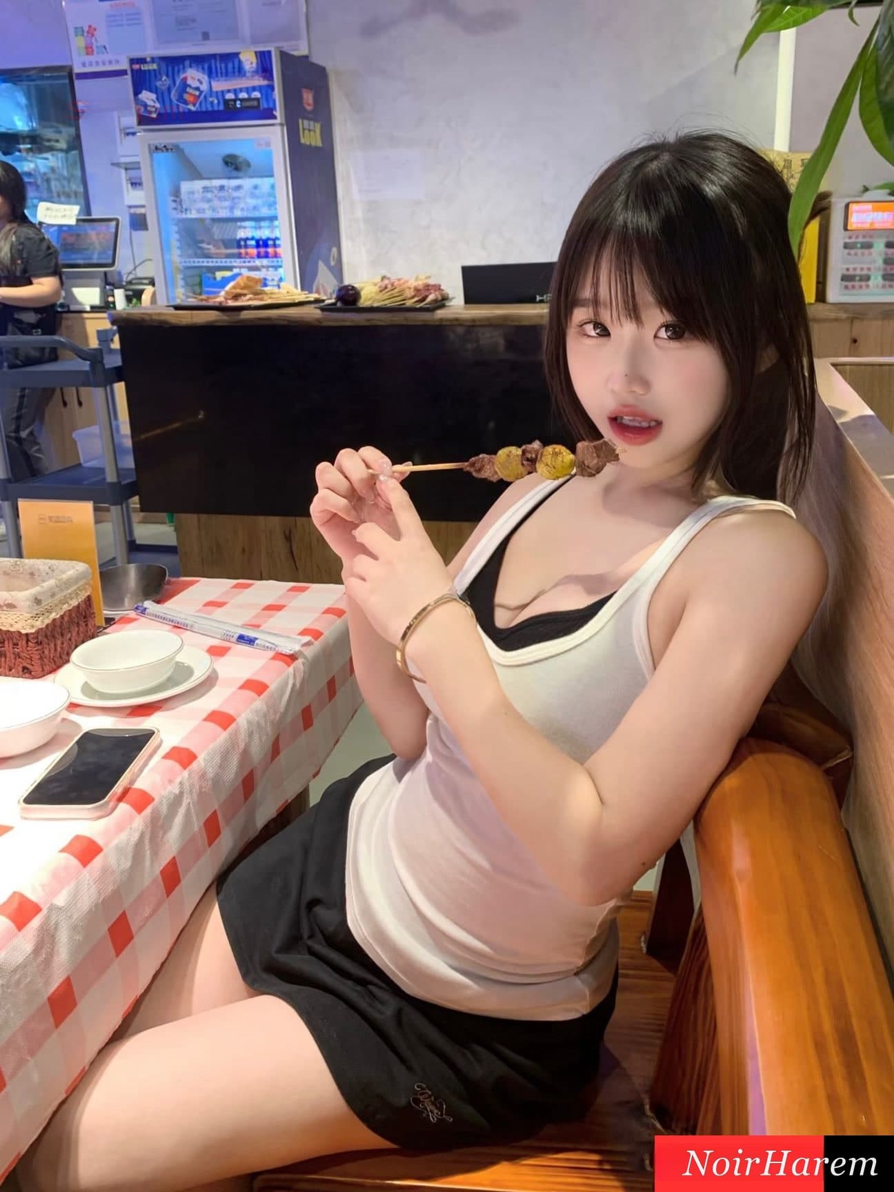 Yiyi-依依 — 7