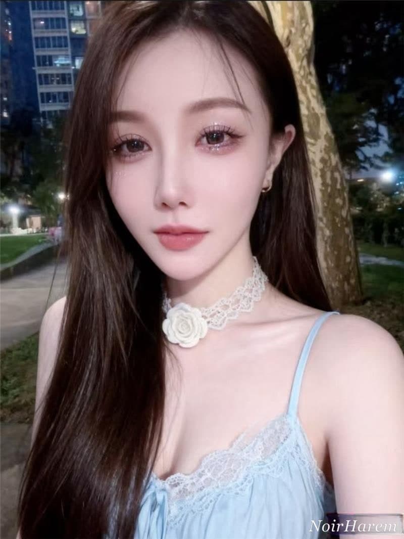 Chloe — 6