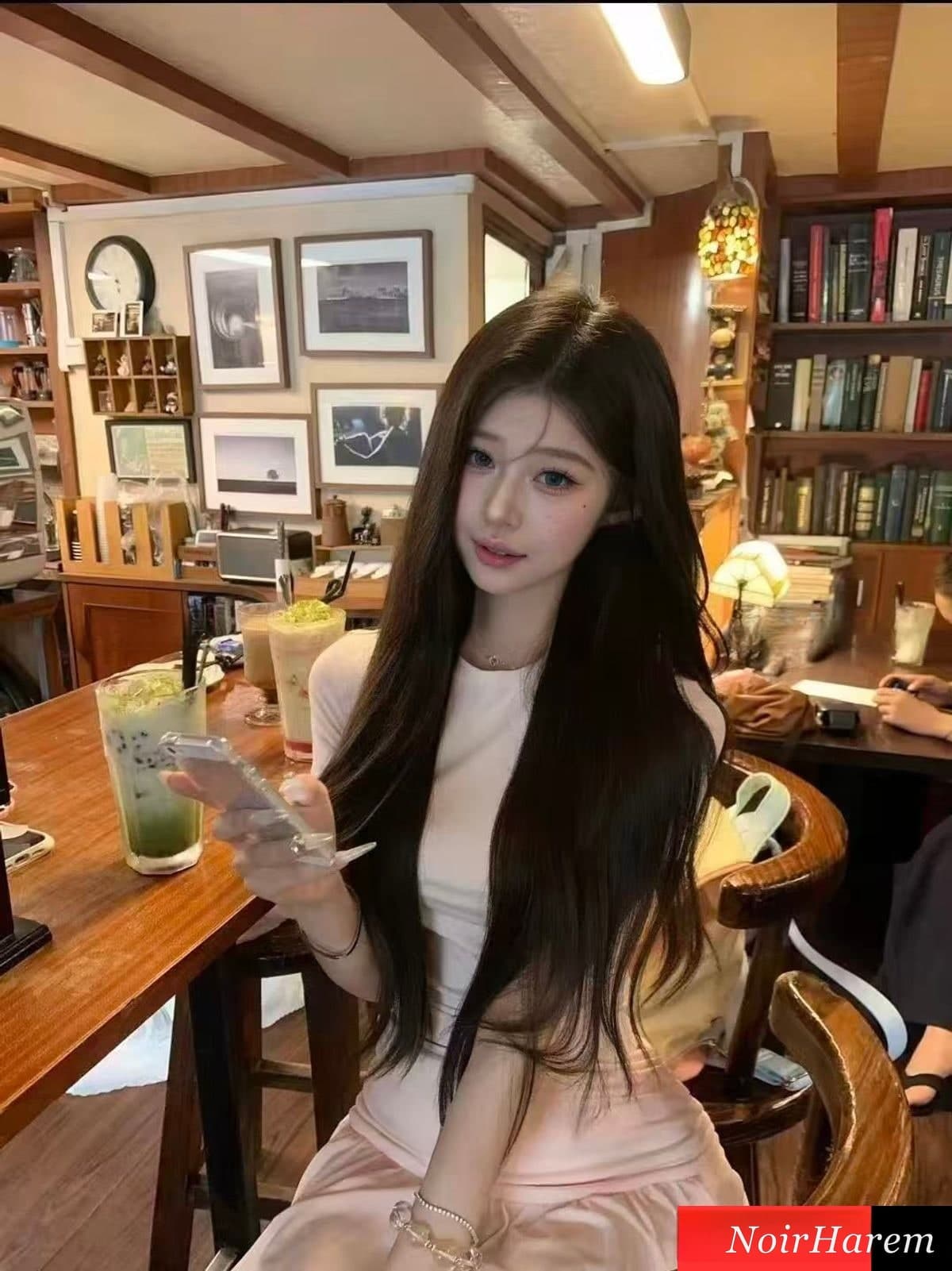 YueYue-悦悦 — 3